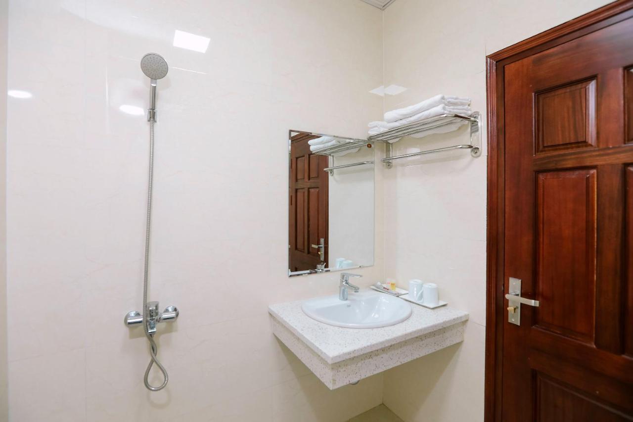Manarola Hotel Bai Chay Ha Long Exterior photo